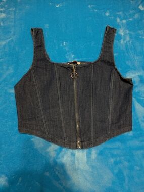 Denim Vest with Front Zipper - Edgy Classic Layer Piece 🖤👖